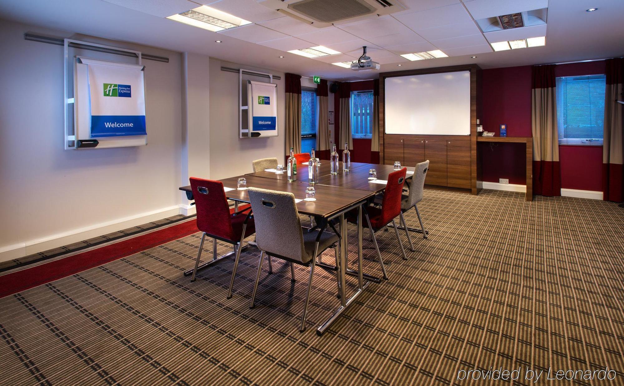 Holiday Inn Express Stoke-On-Trent By Ihg Dış mekan fotoğraf