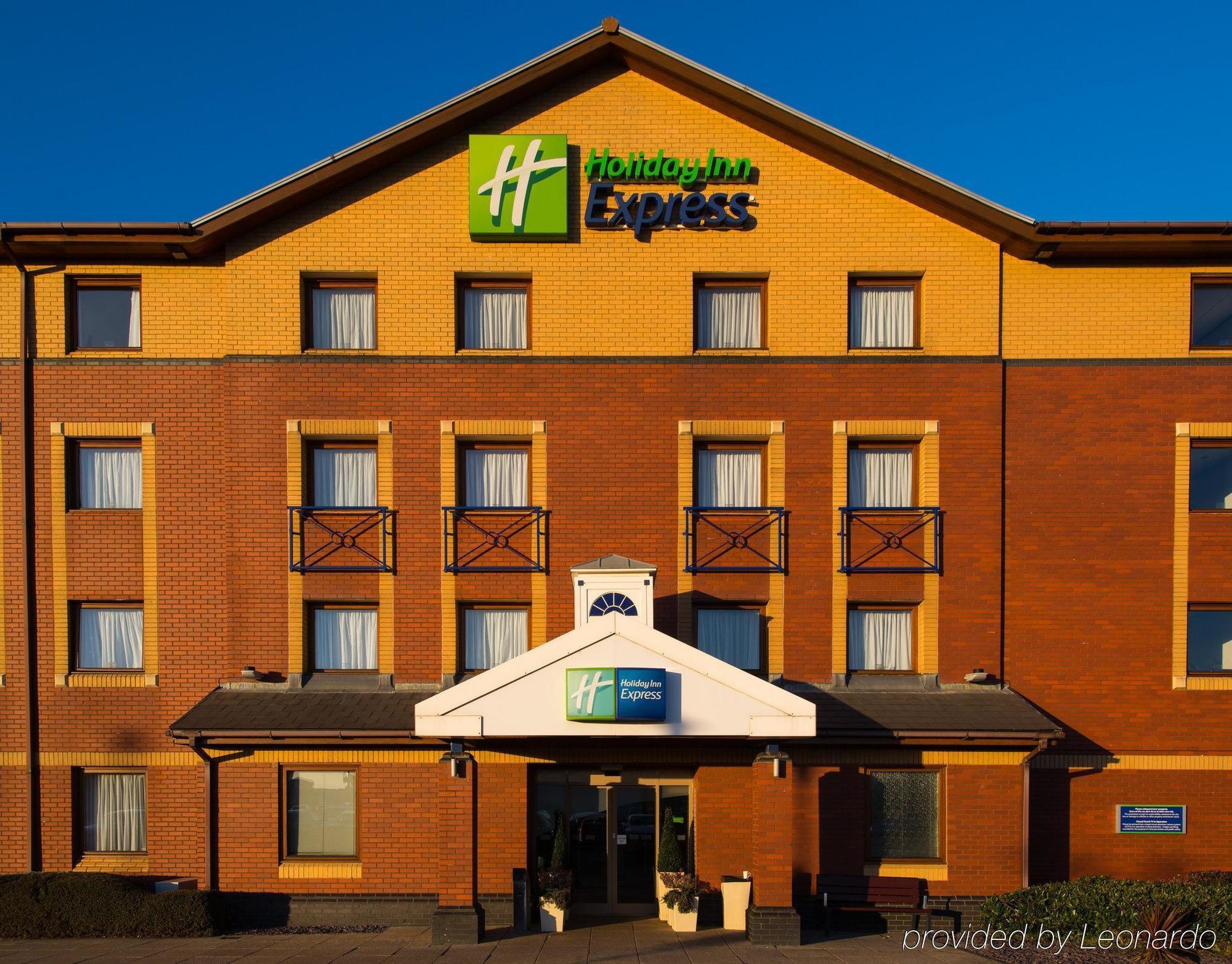 Holiday Inn Express Stoke-On-Trent By Ihg Dış mekan fotoğraf