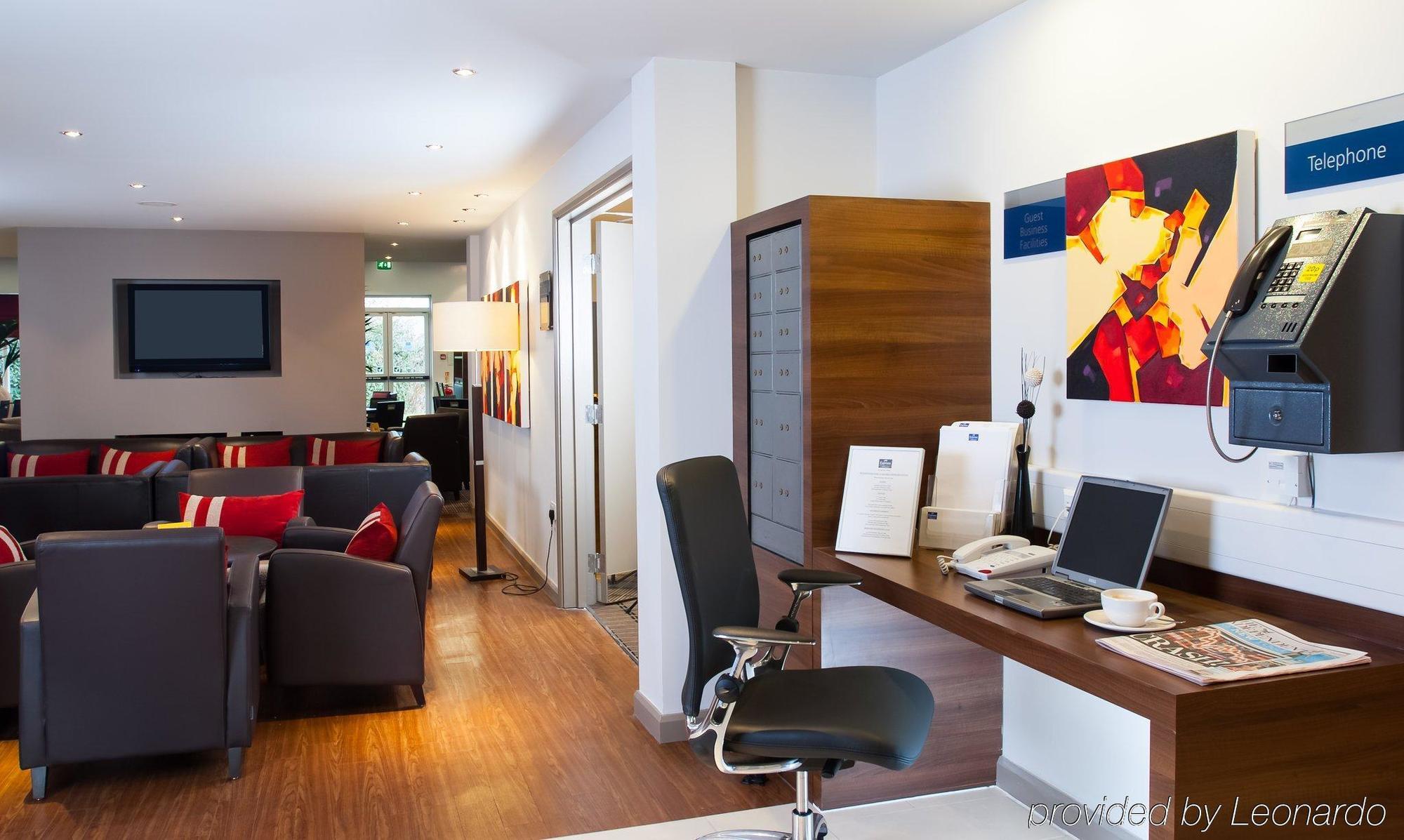 Holiday Inn Express Stoke-On-Trent By Ihg Dış mekan fotoğraf