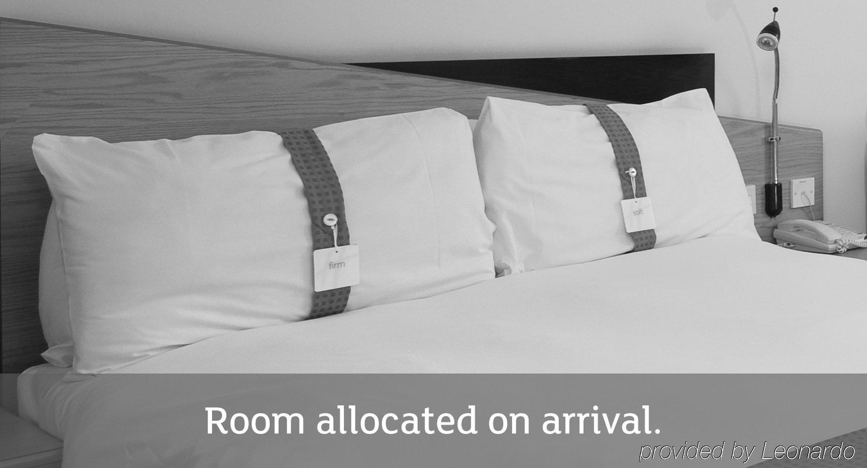 Holiday Inn Express Stoke-On-Trent By Ihg Dış mekan fotoğraf