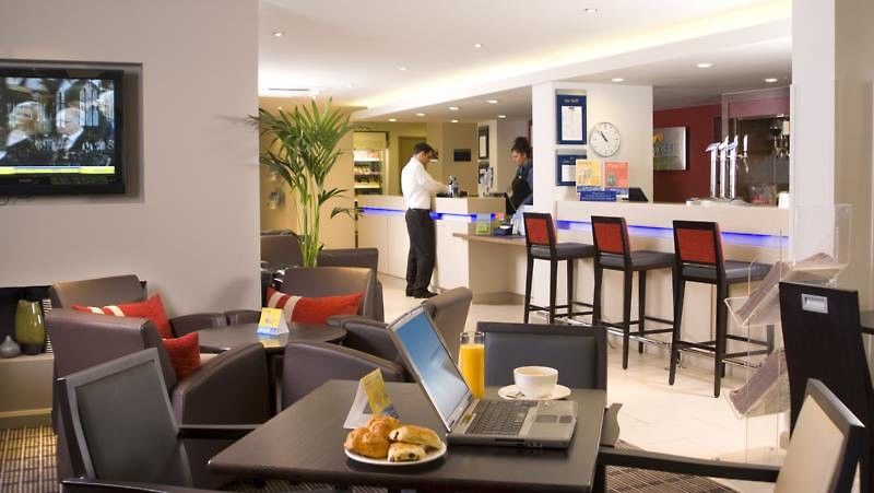 Holiday Inn Express Stoke-On-Trent By Ihg Dış mekan fotoğraf
